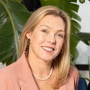 Dawn Newsome ’90, P’20, P’24